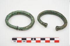 Foto von Bronzeperlarmreif (NHMW-PRAE-025322)